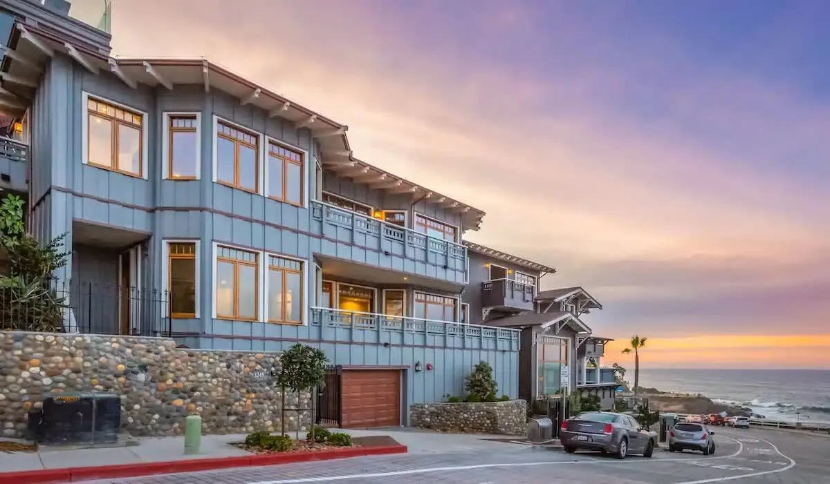 Beachfront Four Bedroom Villa in San Diego photo 2
