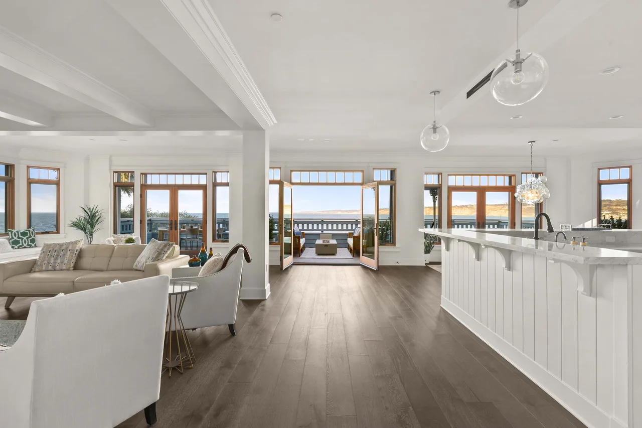 Beachfront Three Bedroom Retreat in San Diego photo 2