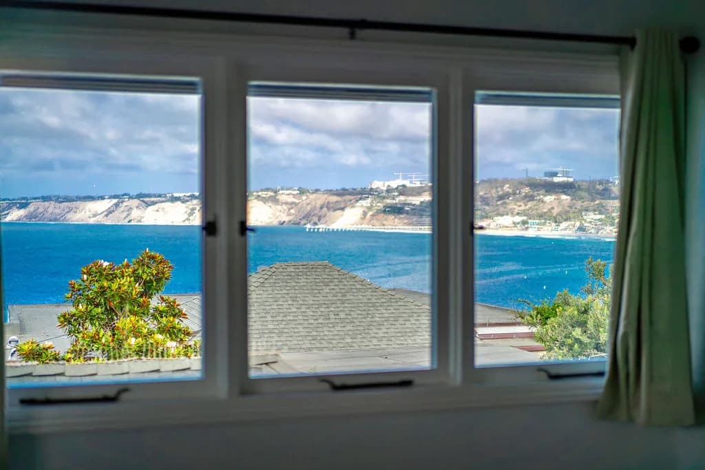 Ocean View Beachfront Condo in San Diego photo 3