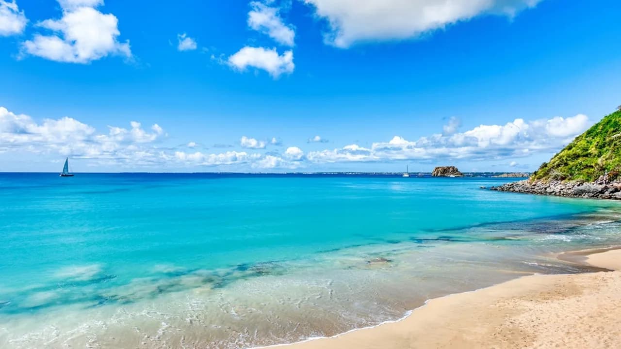 SECLUDED BEACHFRONT VILLA WITH AMAZING VIEWS photo 5