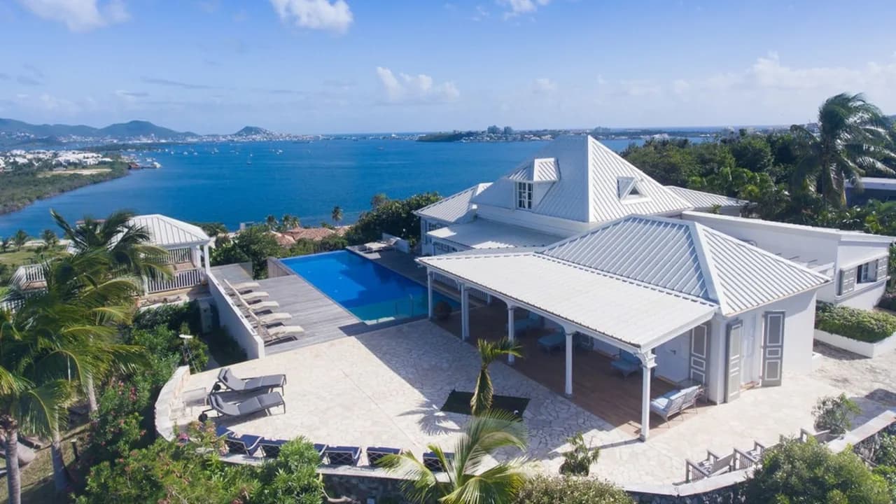 Modern 7BR villa with breathtaking panoramic views photo 2