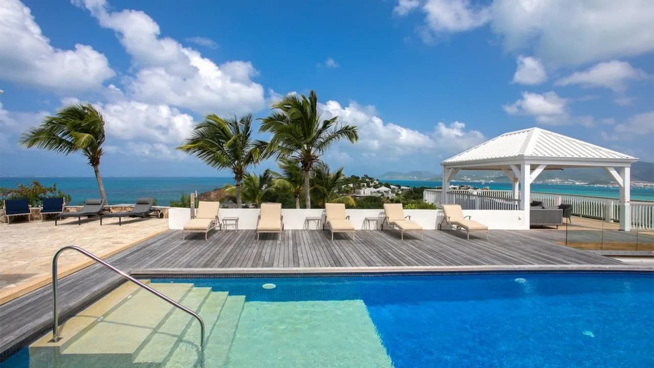Modern 7BR villa with breathtaking panoramic views photo 5