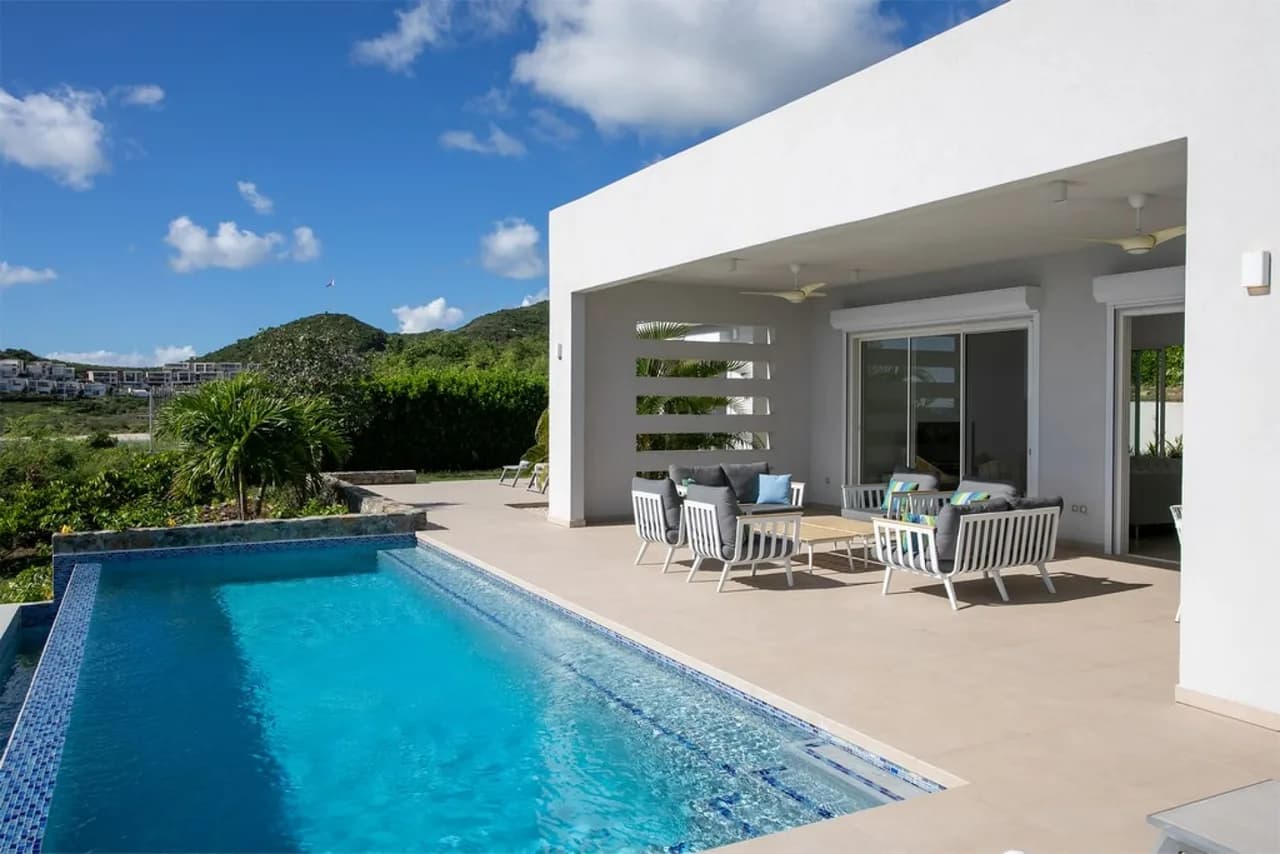 Beautiful villa with stylish and elegant decor photo 5