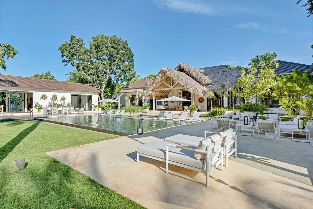 Tropical Beachfront Villa in La Romana