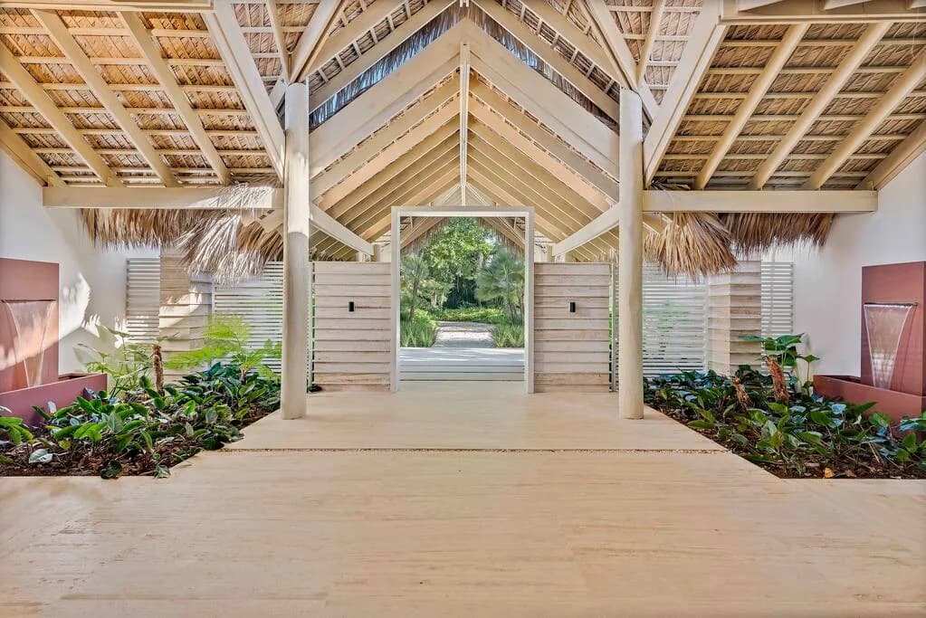 Tropical Beachfront Villa in La Romana photo 5