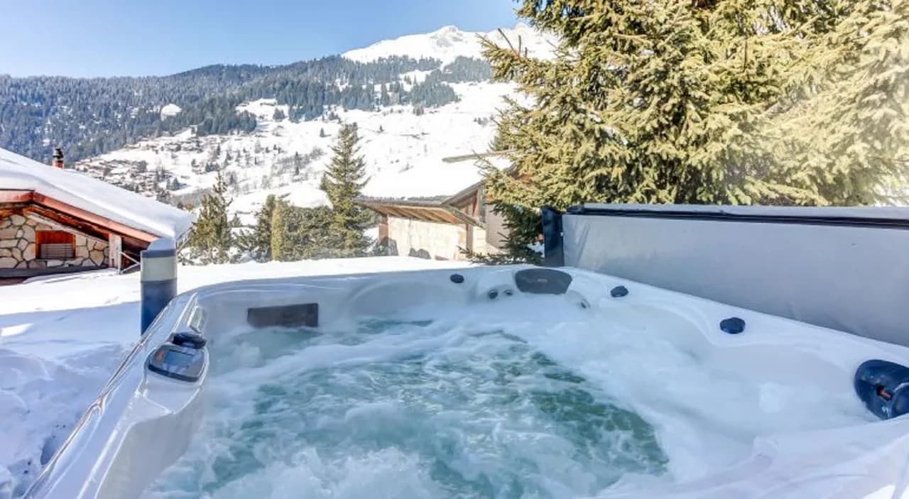Spacious Home With Excellent Mountain Veiws photo 4