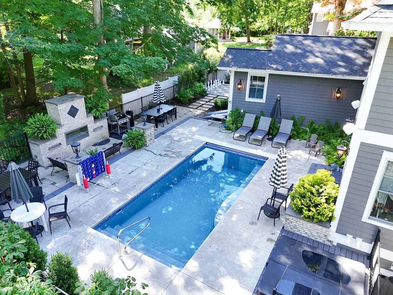 Lakeside Six Bedroom Villa in Lake Michigan Shore photo 3