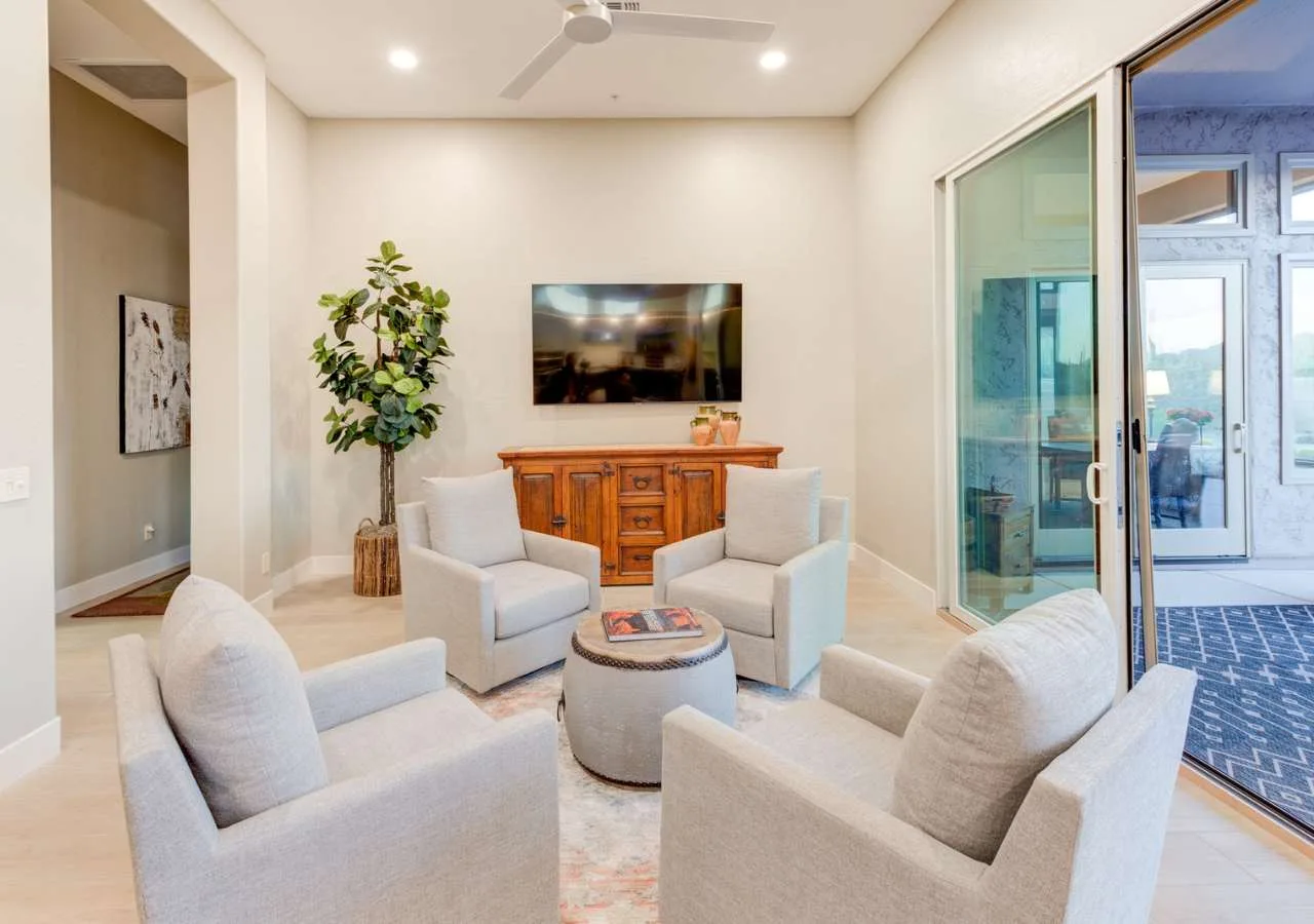 Luxury Retreat with Heated Pool in Scottsdale photo 2