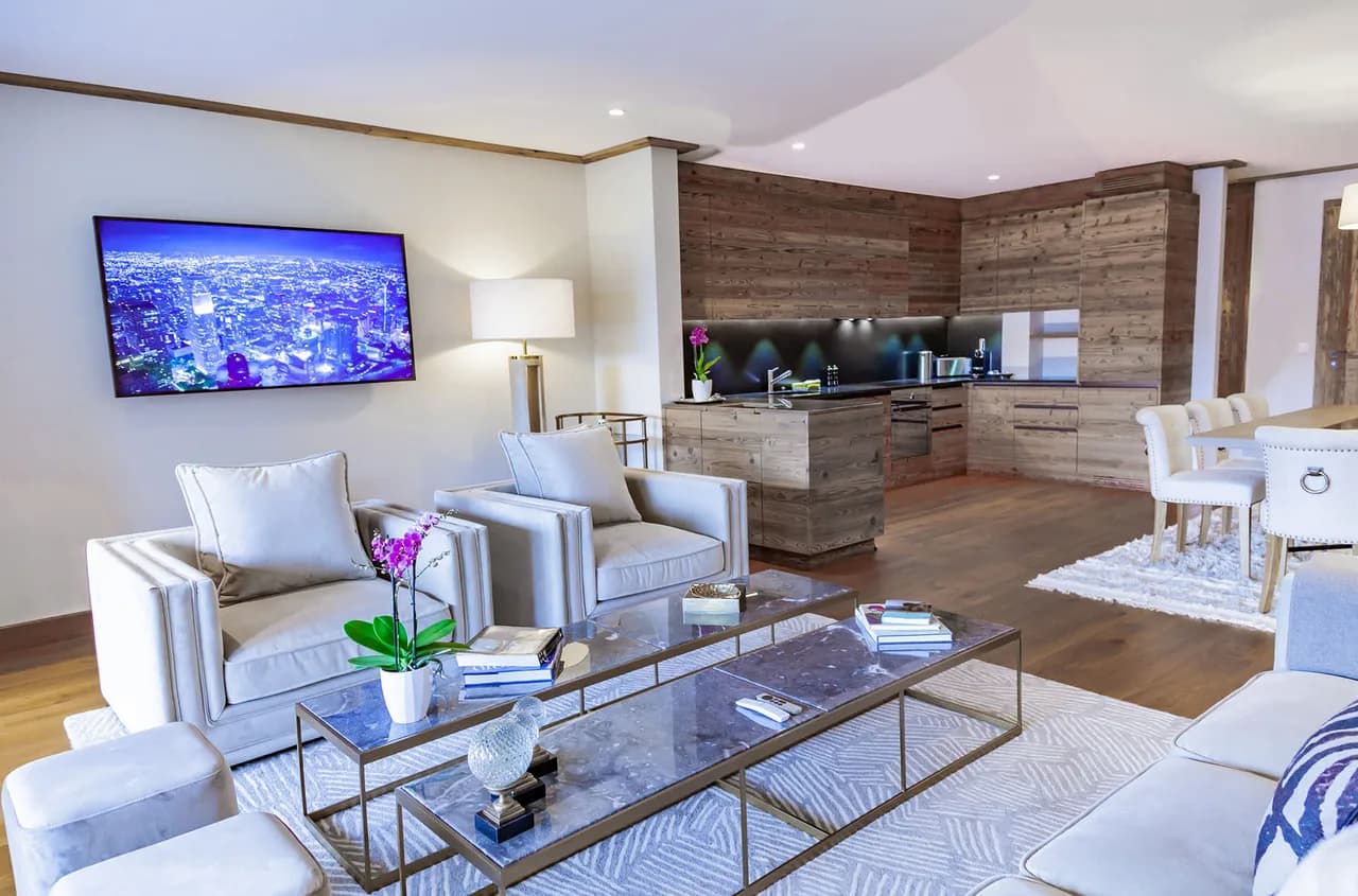 Large Garden Residence With Spa photo 3