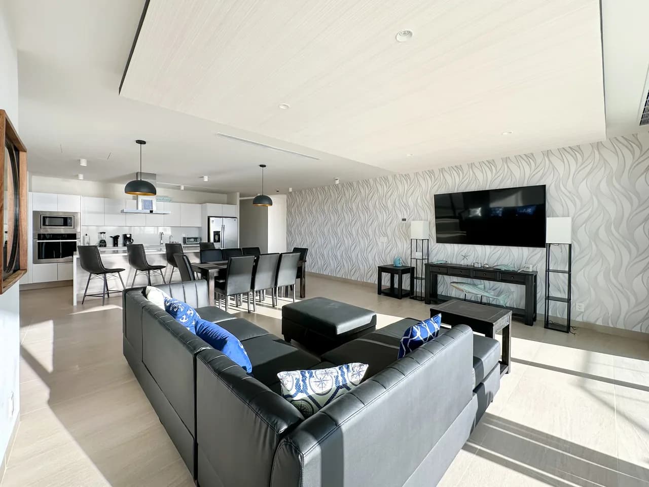 Oceanview Ground Floor Retreat in Rancho El Destierro photo 5