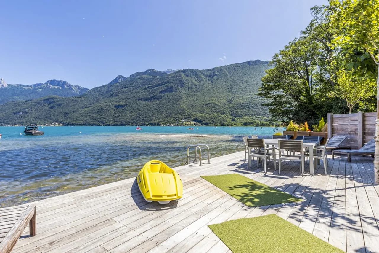 Historic House Just By The Shore Of Lake Annecy photo 5