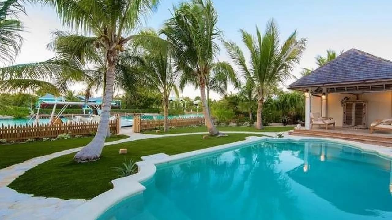 PERFECT 6BR TROPICAL GETAWAY VILLA photo 2