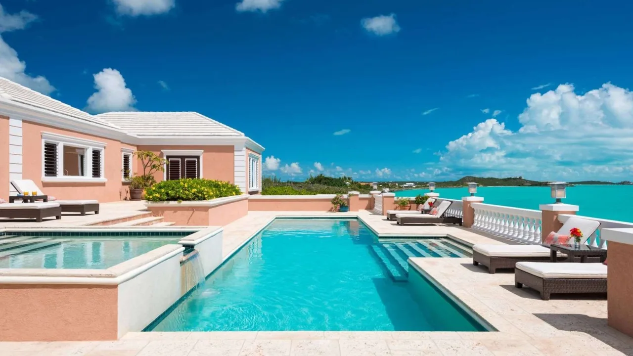 Mediterranean-style 4BR Villa in Turtle Tail