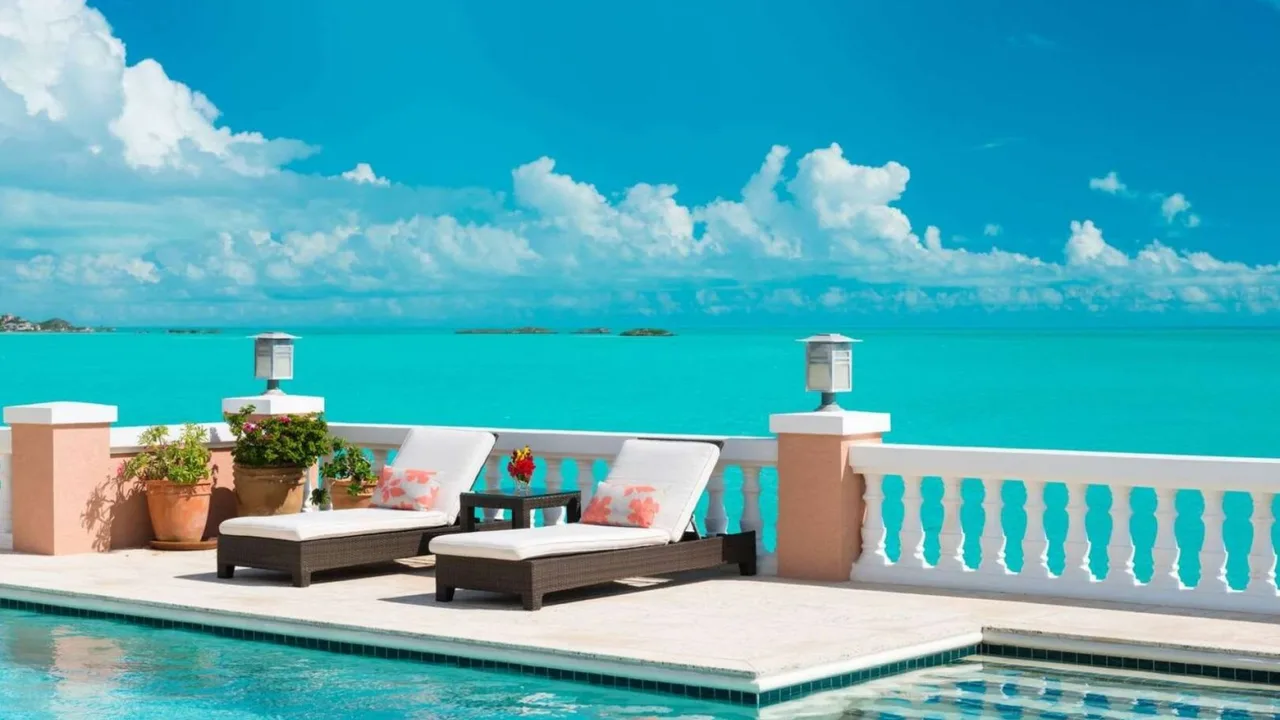 Mediterranean-style 4BR Villa in Turtle Tail photo 4