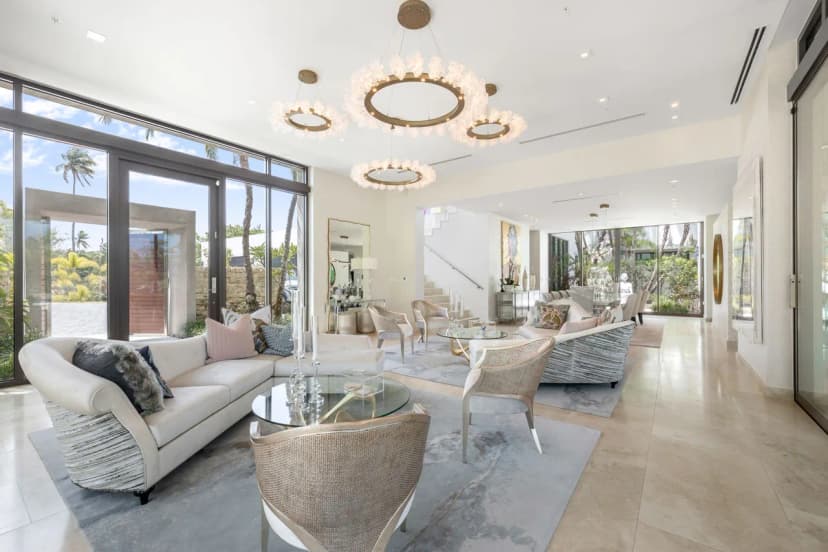 High-end Designer Villa Near Dorado Brach