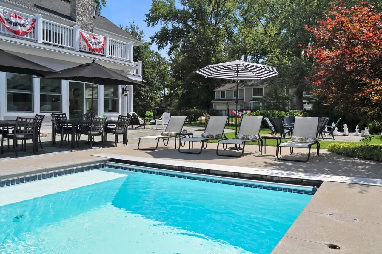 Private Pool Villa on Lake Michigan Shore