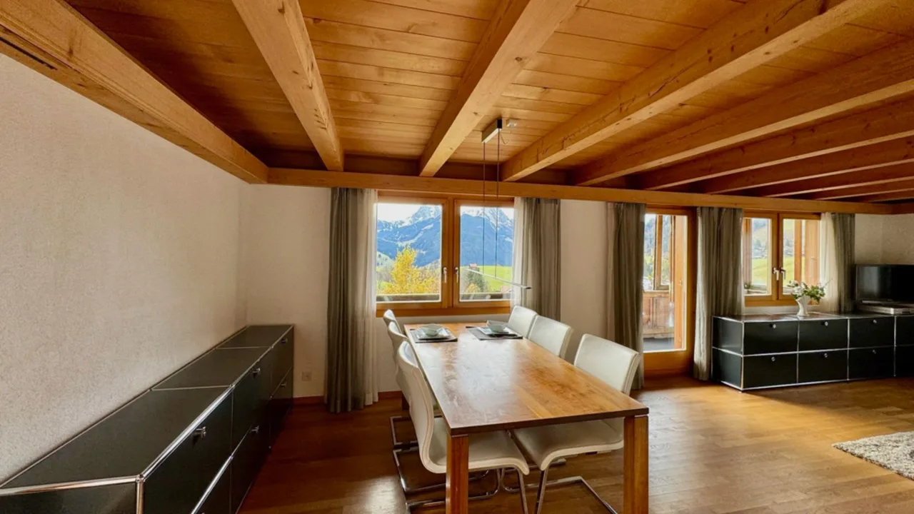 Enchanting Chalet in the Picturesque Schonried photo 2