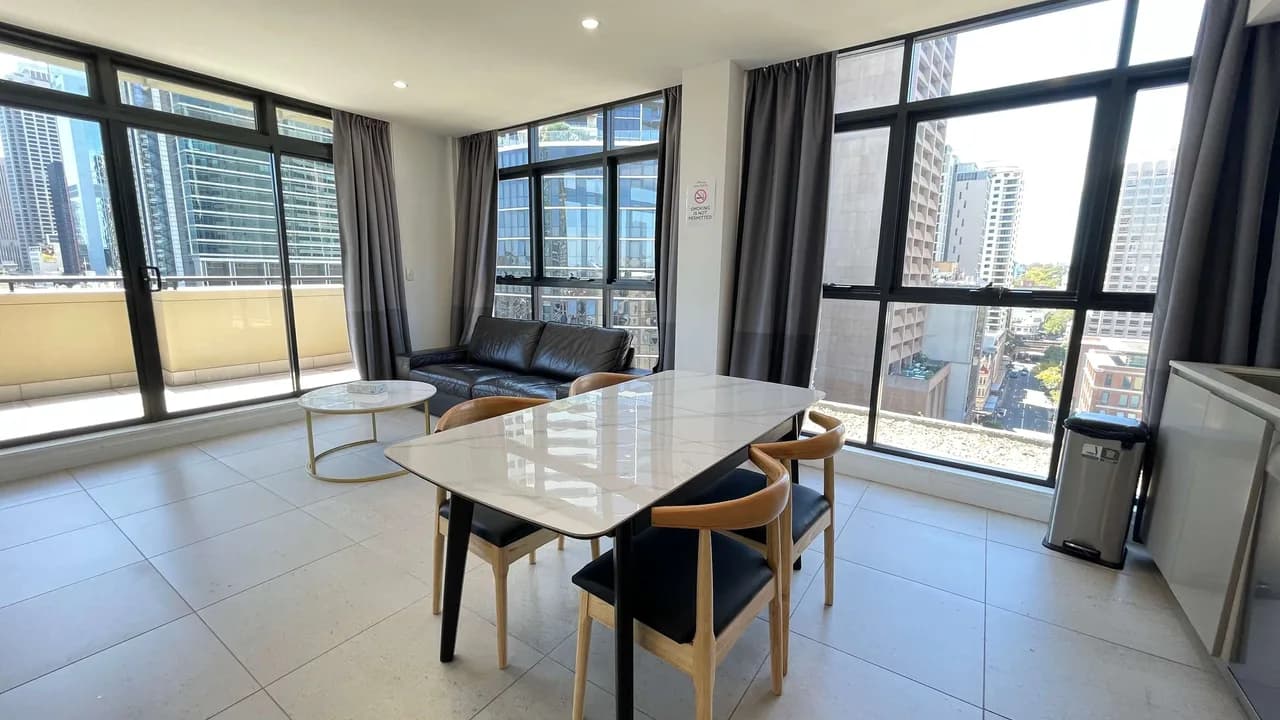 Penthouse with City Views in Sydney CBD photo 4