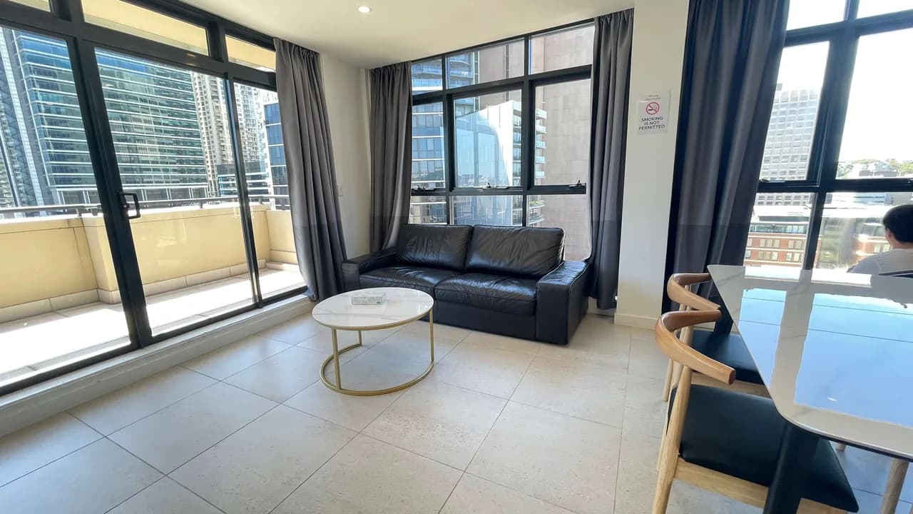 Penthouse with City Views in Sydney CBD photo 5