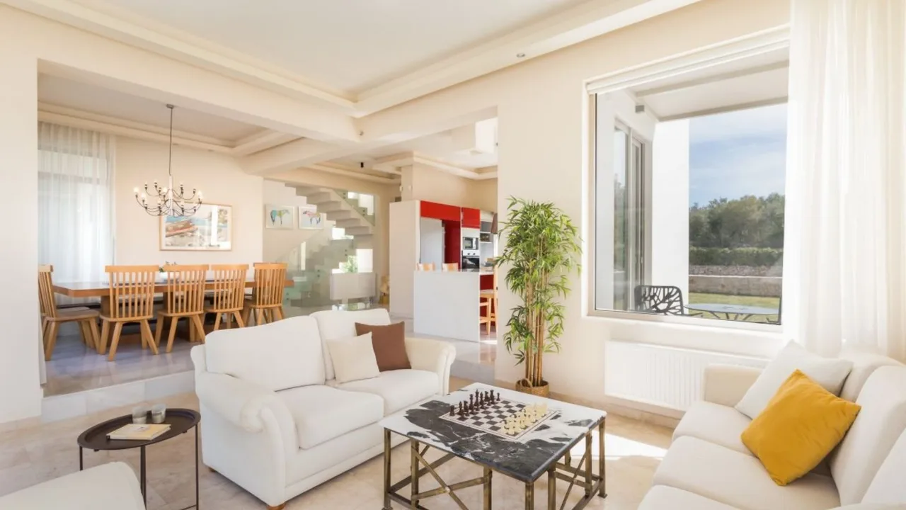 Spectacular Villa With Breathtaking Views photo 2