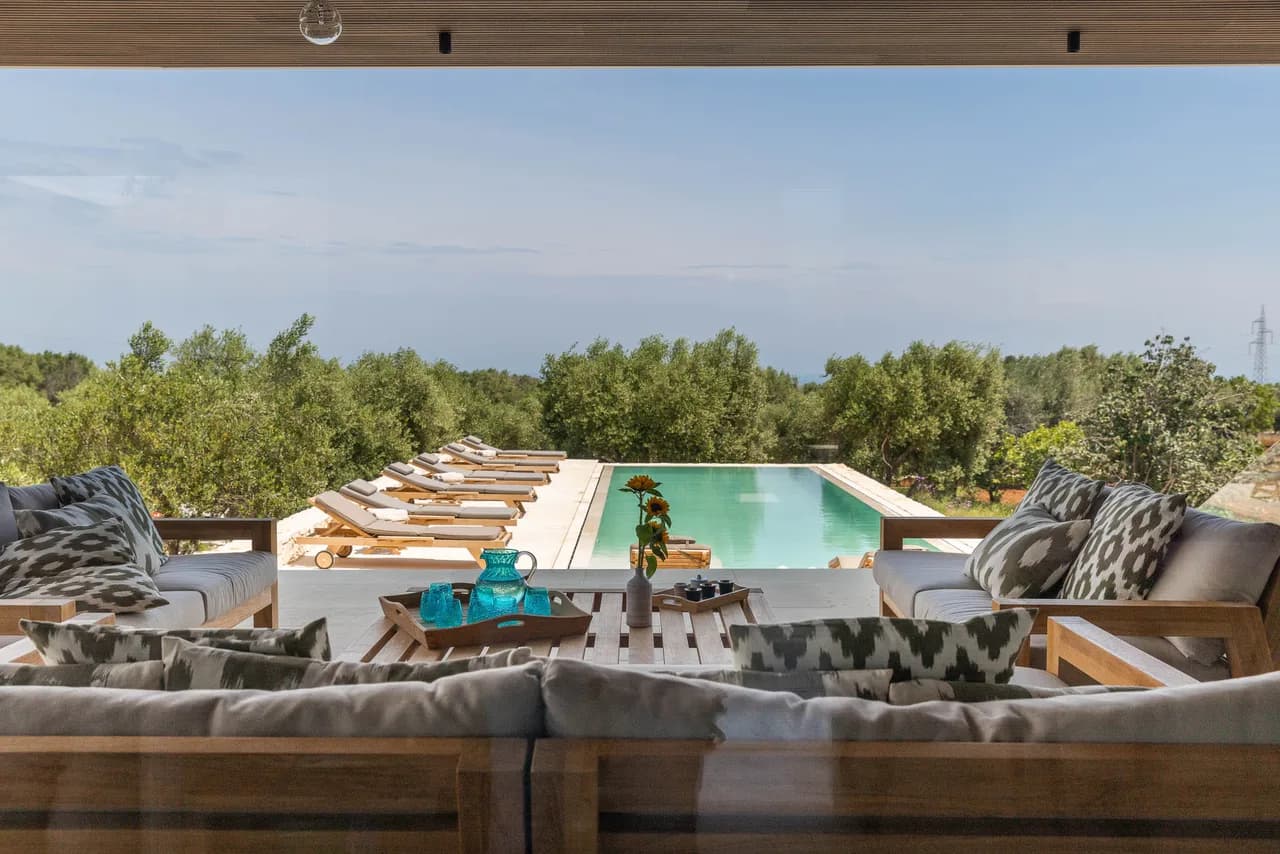 Modern 4BR Villa With Pool in Ostuni Countryside photo 2
