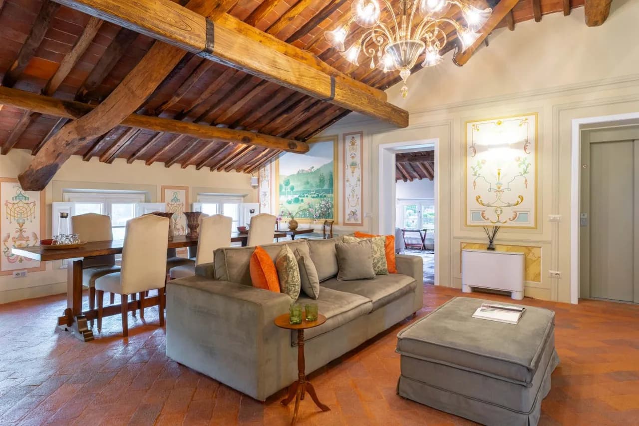 Luxe Tuscan Villa Near The Historic Area Of Lucca photo 4