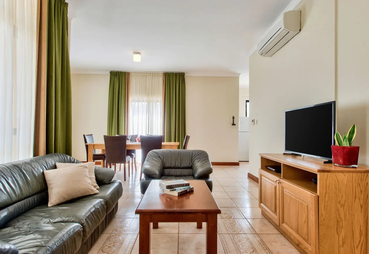 Private Pool Villa with Views in Malta photo 4