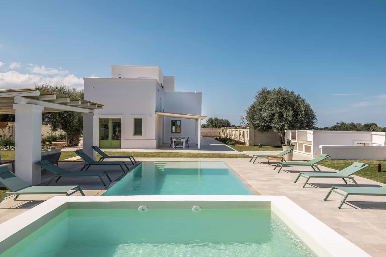 Exquisite 4BR Villa With Private Sauna photo 2