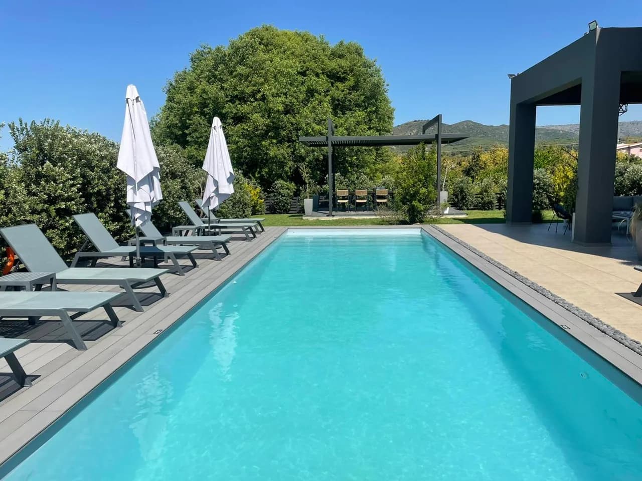 Luxury and Relaxing Retreat  Ideal for Big Groups photo 2
