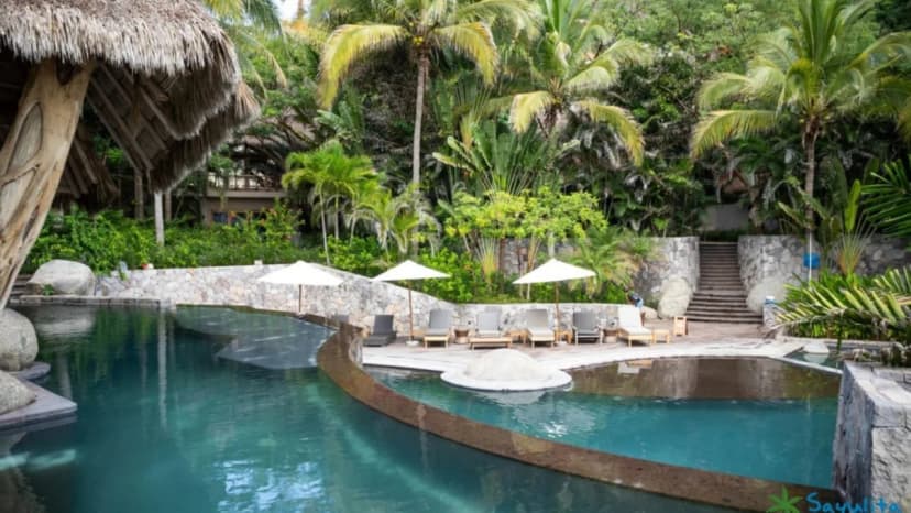 Grand 6BR Oceanfront Villa With Lush Jungle Views