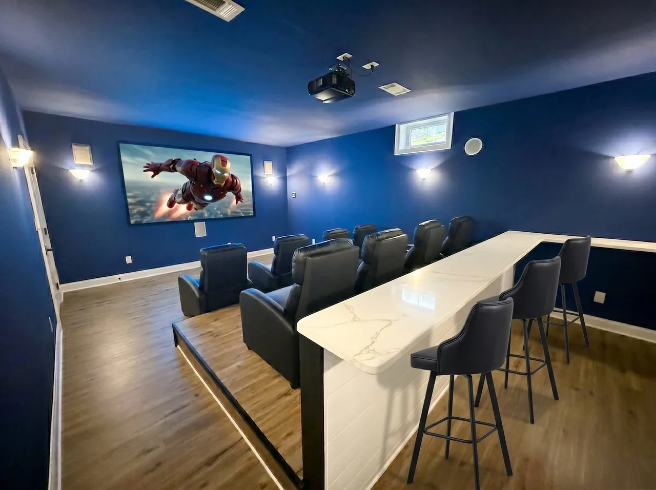 Theater Room Luxury Villa in USA photo 3