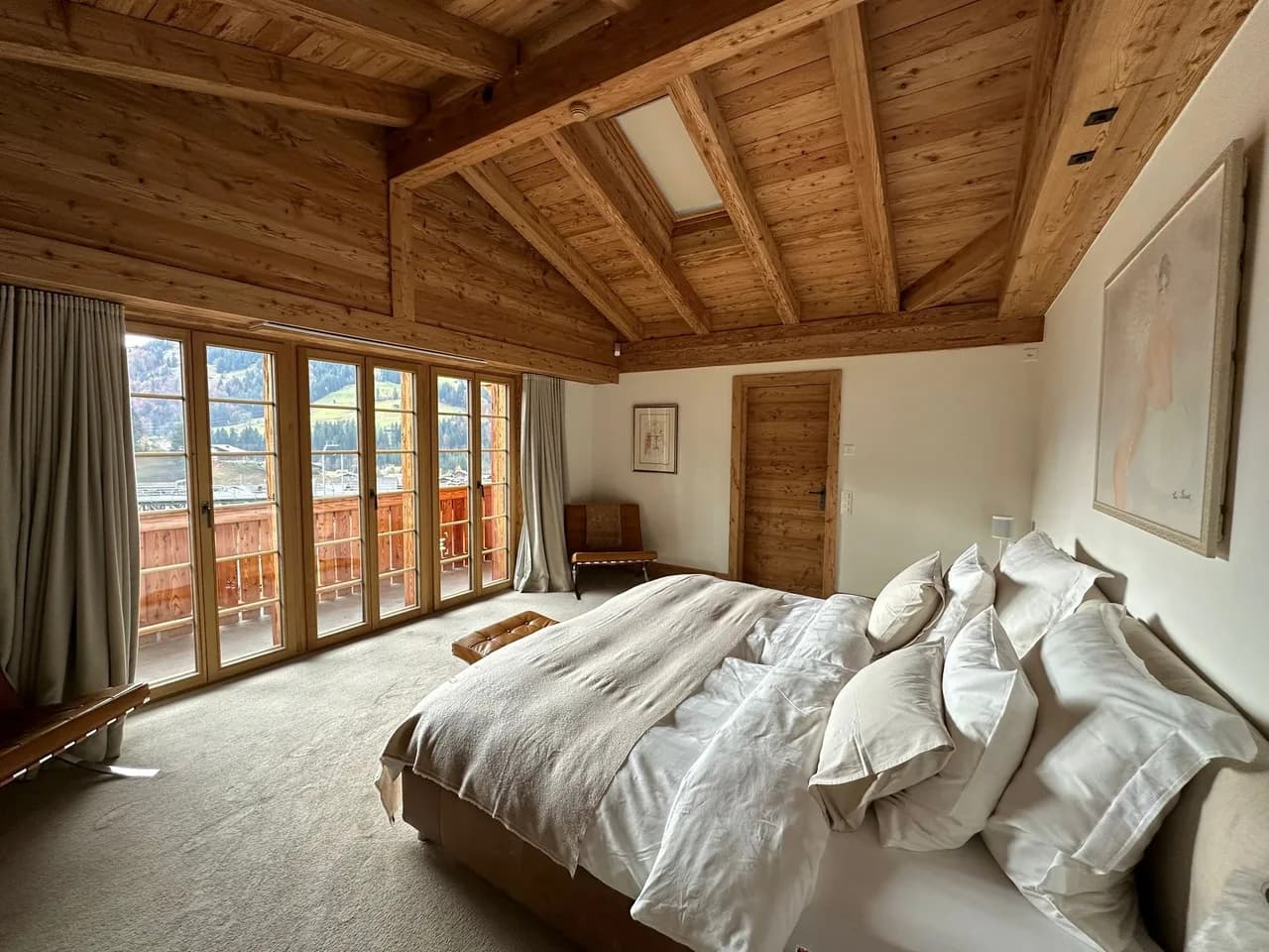 Brand New Super Chalet With Spa and Gym in Gstaad photo 2