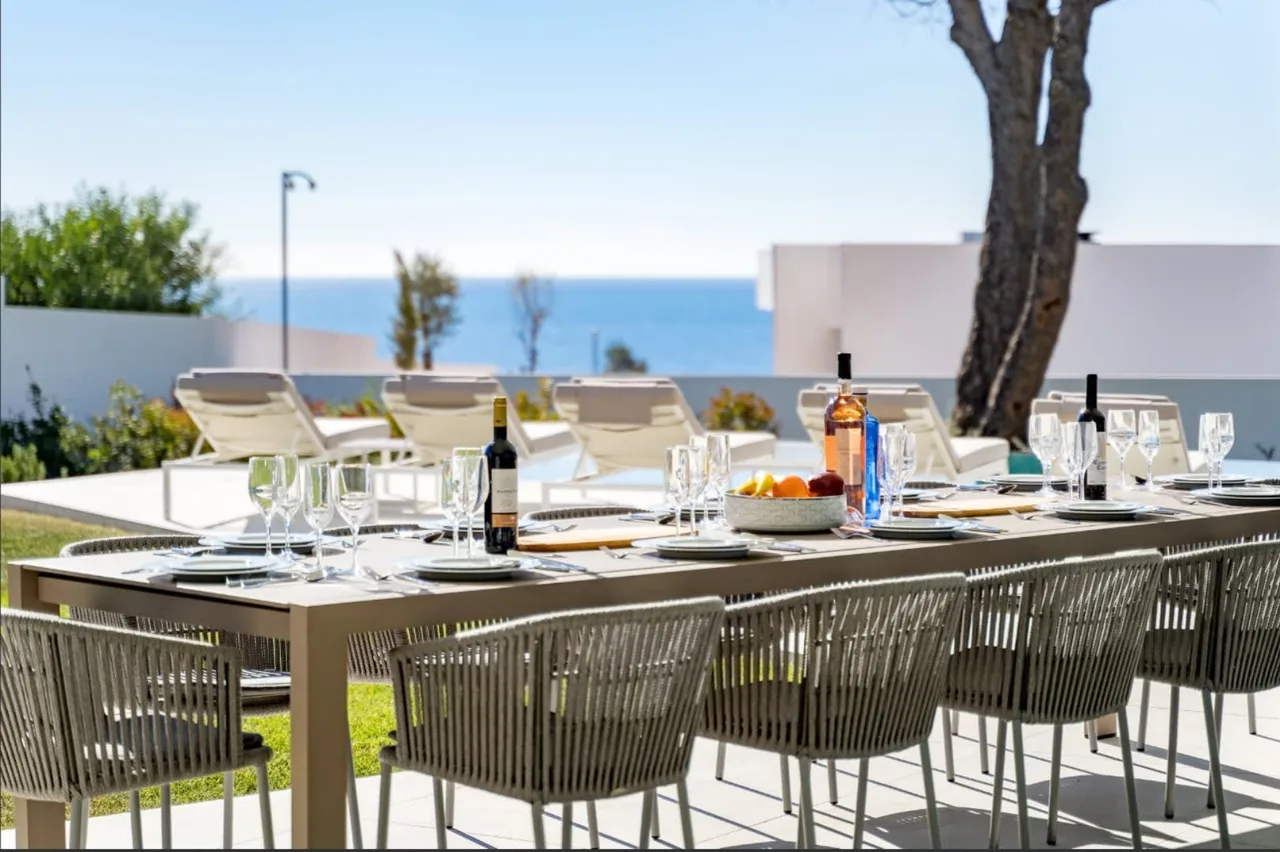 Luxury Oceanside Villa With Comfort And Style photo 4