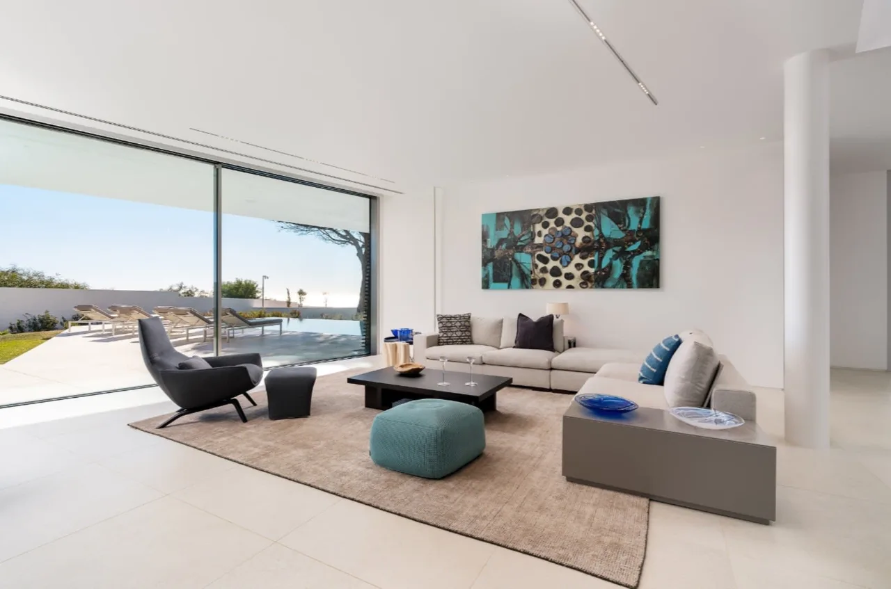 Luxury Oceanside Villa With Comfort And Style photo 5