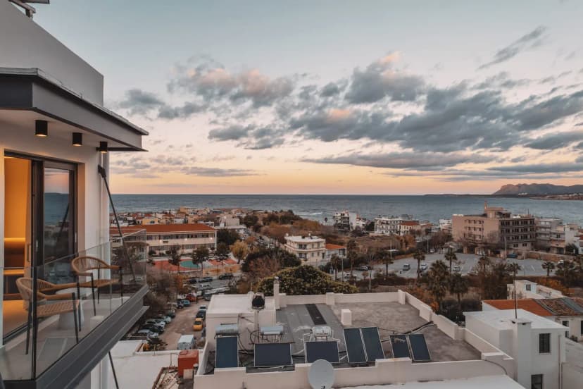 2-Level Penthouse With Breathtaking Views