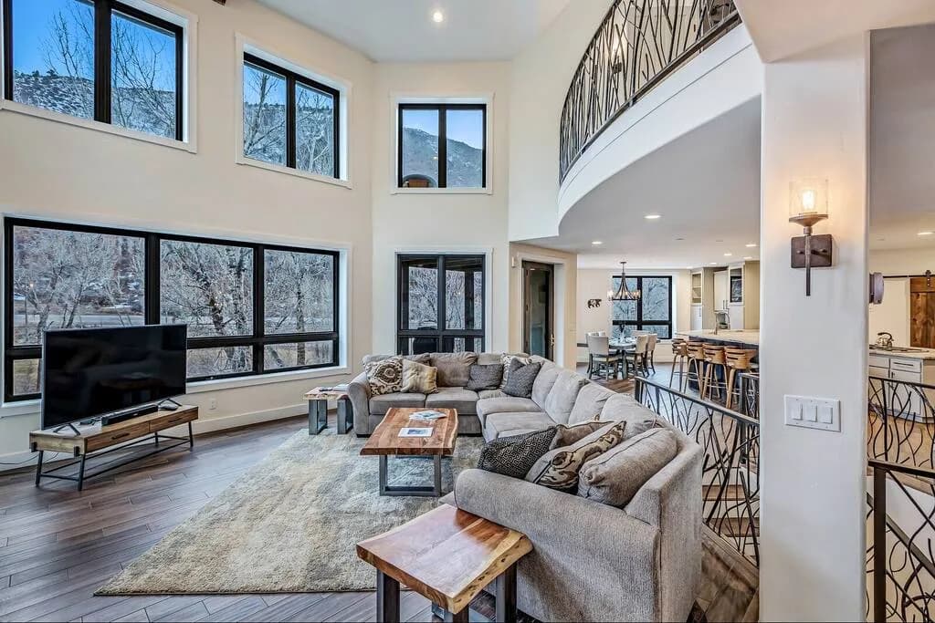 Riverside Chalet with Home Theatre in Snowmass photo 2