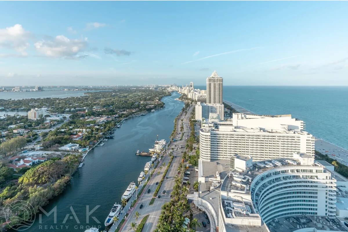 Beachfront Penthouse with Ocean View in Miami Beach photo 3