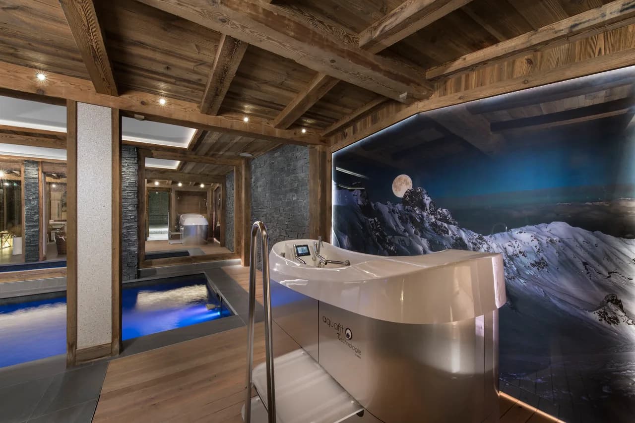 Luxury Chalet W/ Spa, Pool, & Enchanting Bedrooms photo 5