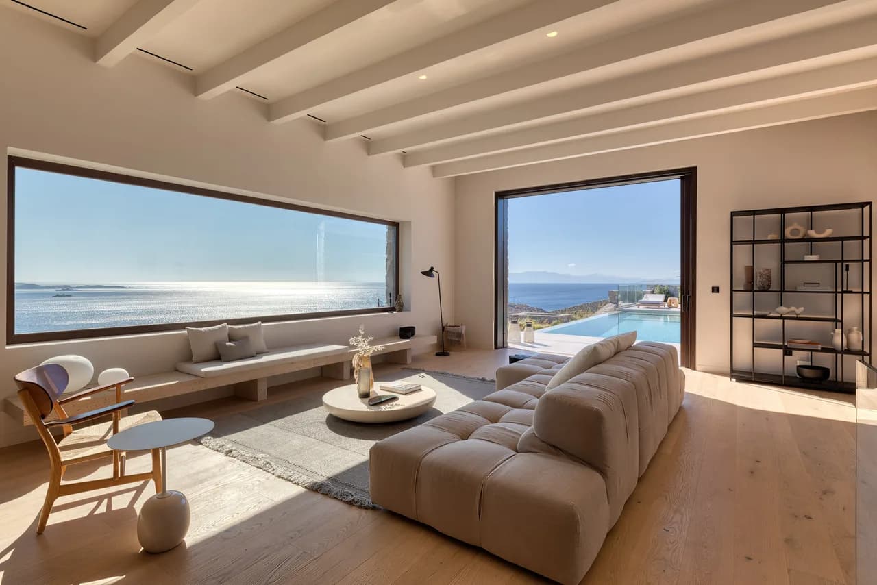 Stunning contemporary villa with outdoor pool photo 2
