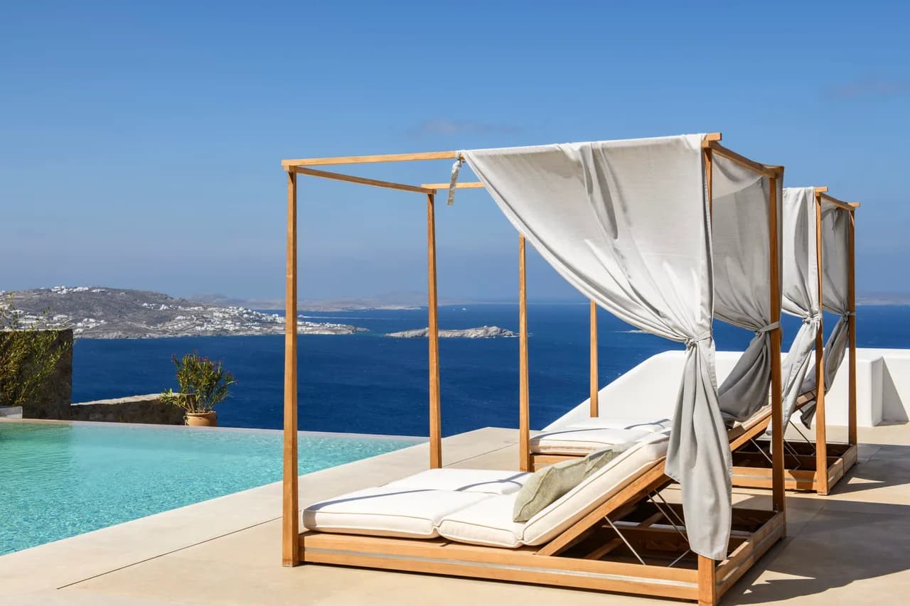 Seaside Luxury Retreat with panoramic views