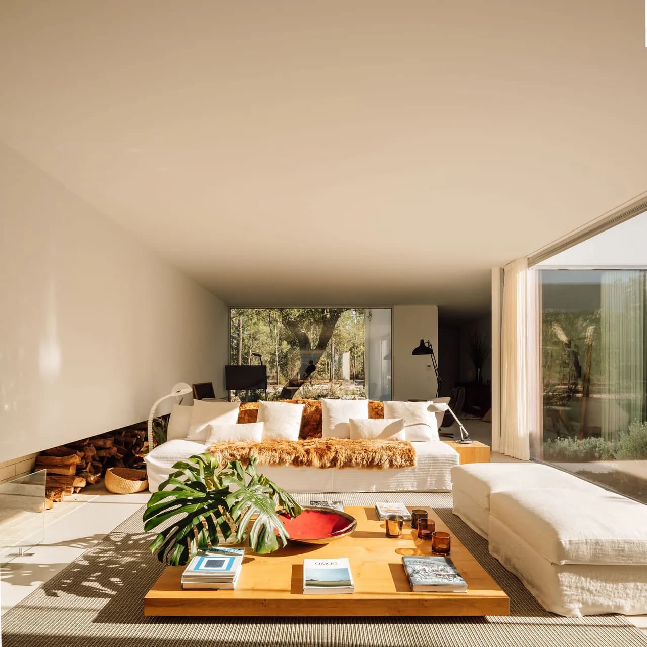 The Essence Of Luxury In A Quiet Neighborhood photo 2