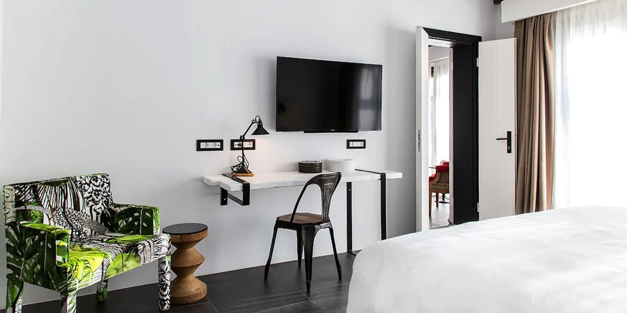 Charming Mykonos Villa with Two Suites photo 4