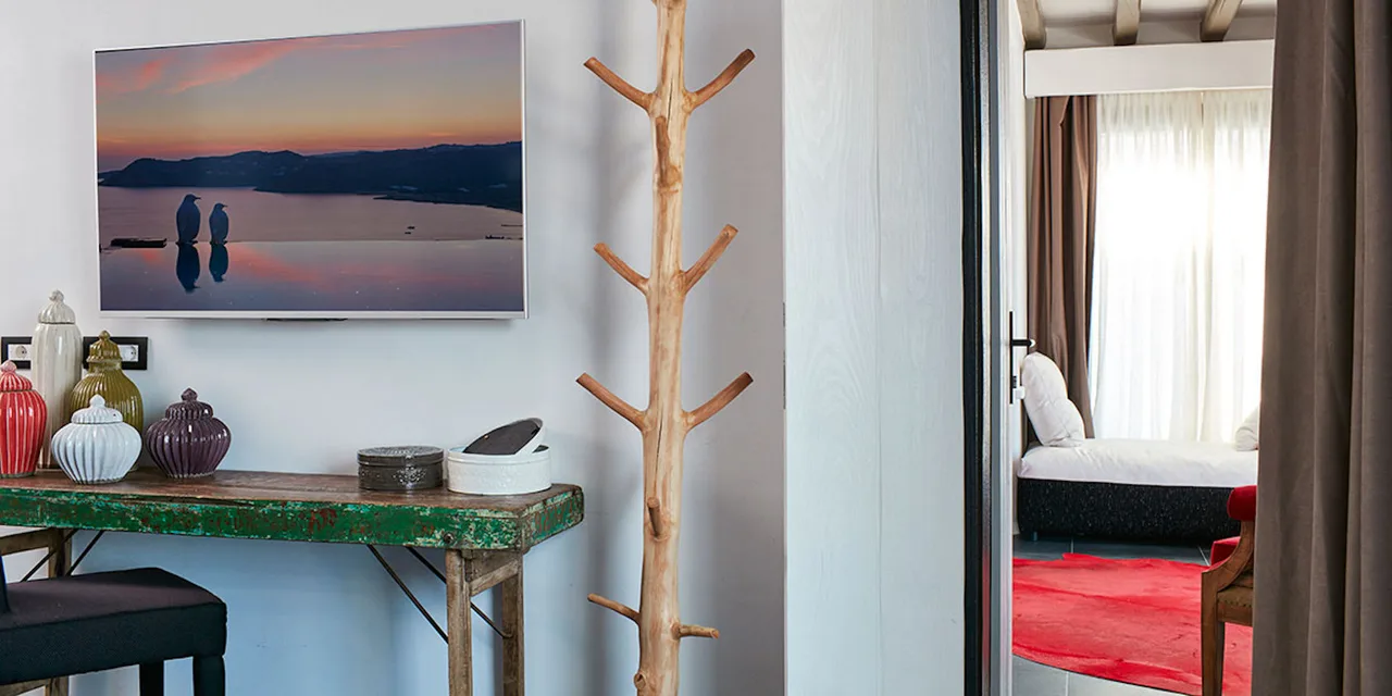 Charming Mykonos Villa with Two Suites photo 5