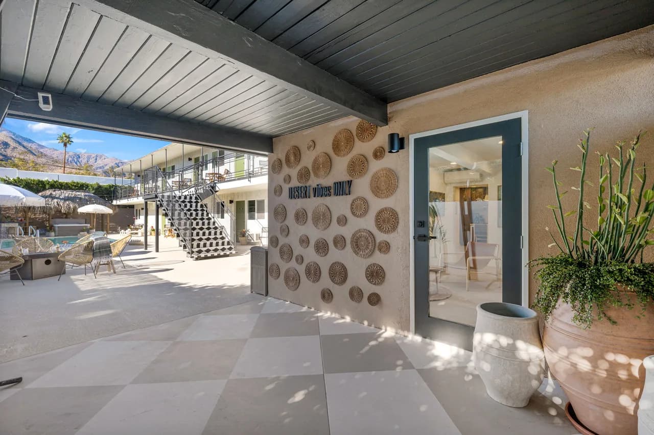 Ocean View Gated Villa in Palm Springs photo 5