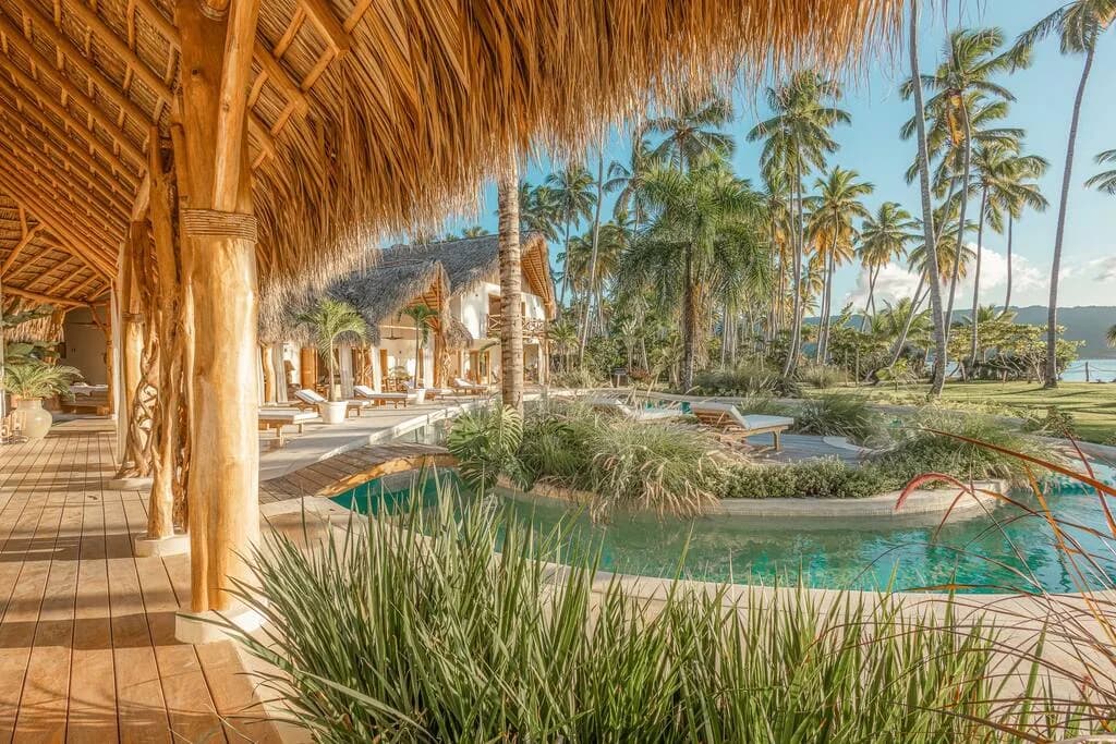 Beachfront Five Bedroom Villa in Samana photo 3