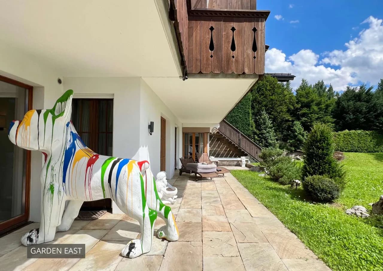 7-bedroom Chalet Private Pool and Stunning Views photo 3