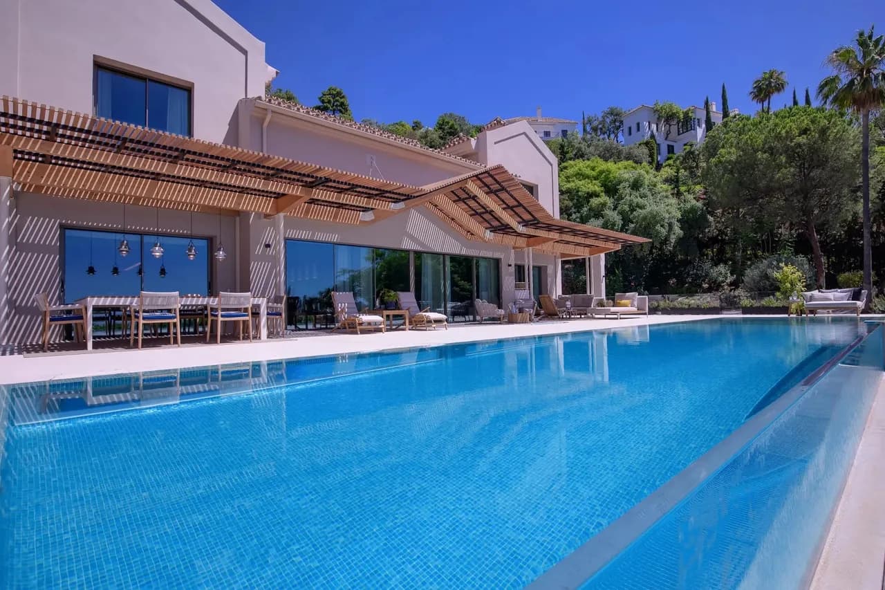 Eco-Friendly Villa with Infinity Pool and Spa photo 5