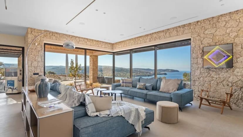 Fabulous Modern Hilltop Villa With Sunset View