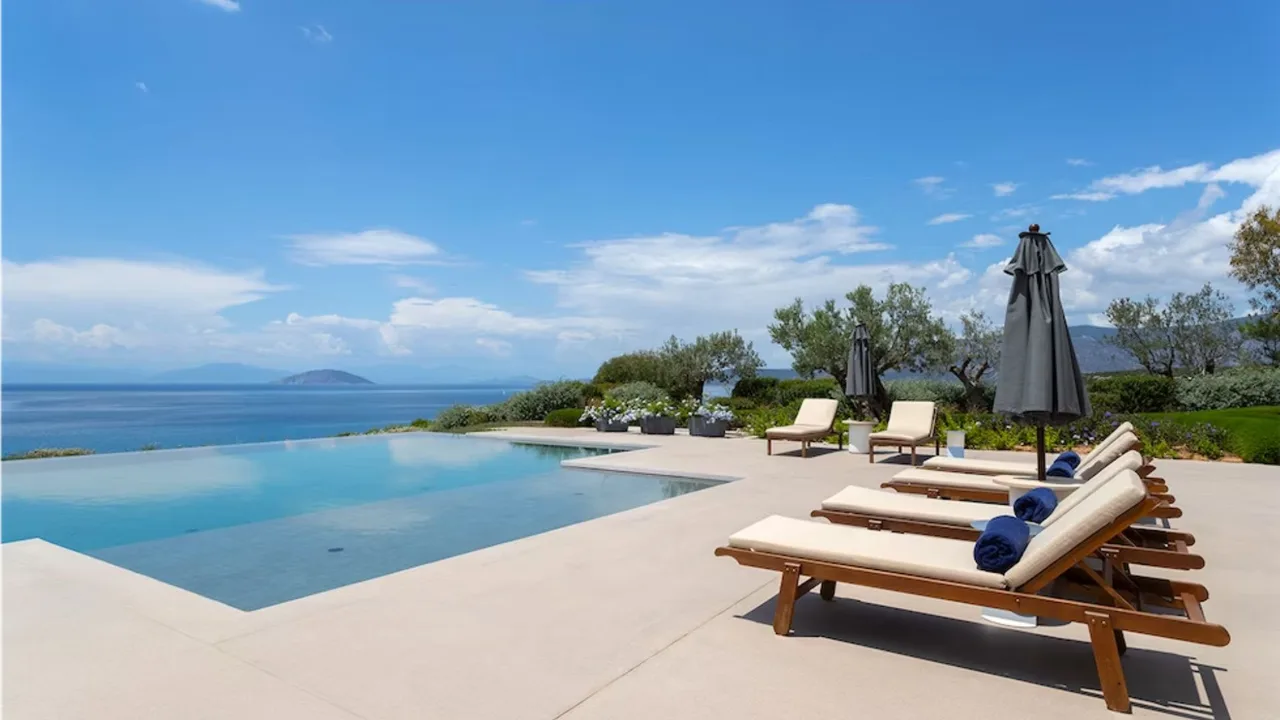 Stunning Villa With a Truly Unique Sea Sunset View photo 3