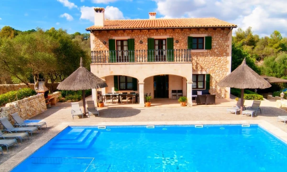 Spacious Family Villa with BBQ in San Juan photo 3